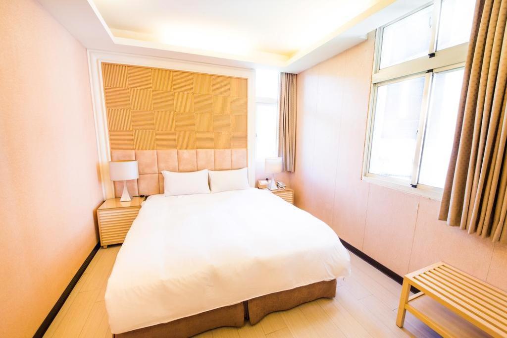 Aoike Hot Spring Hotel Jiaoxi Exterior foto