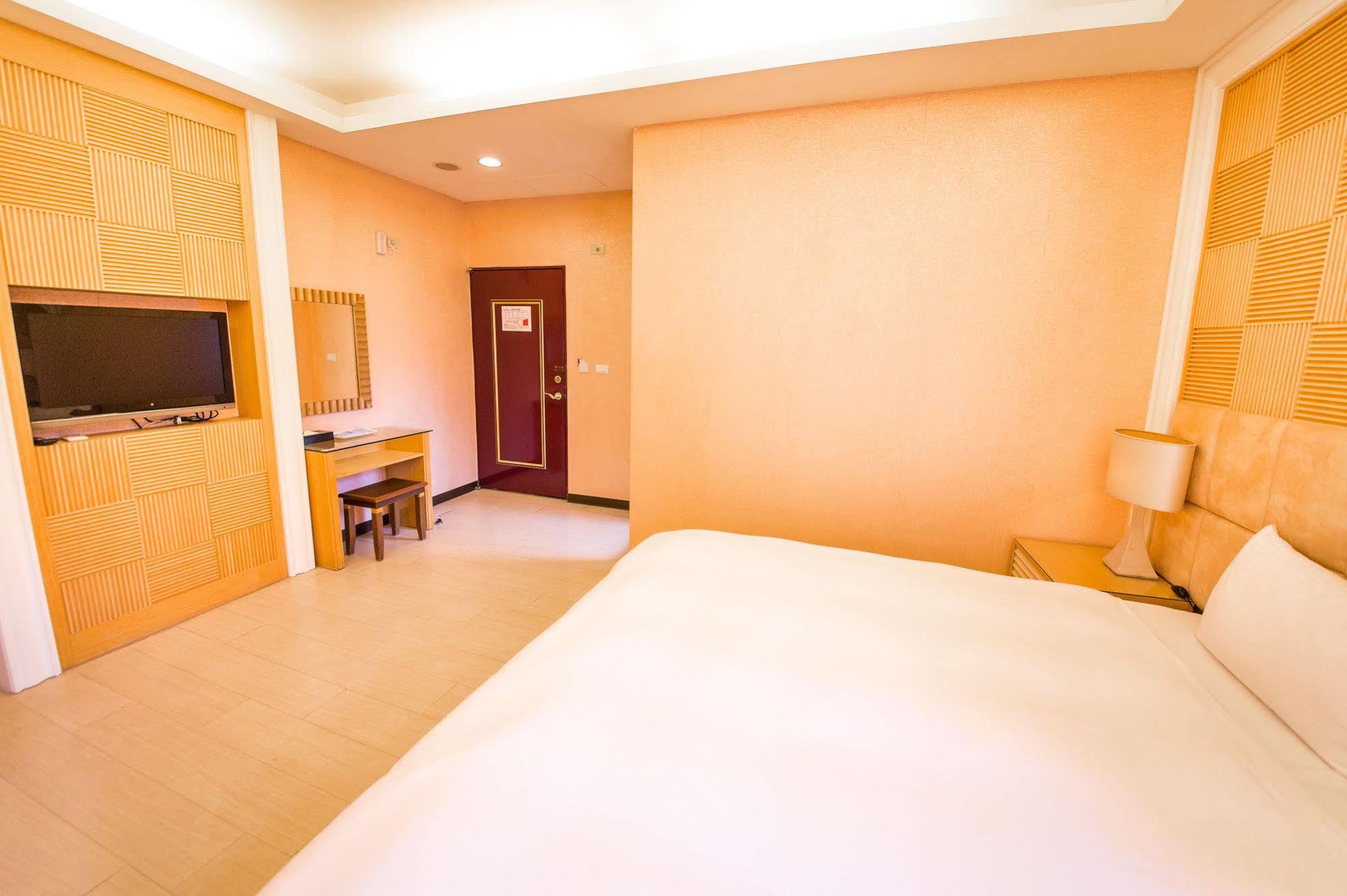 Aoike Hot Spring Hotel Jiaoxi Exterior foto